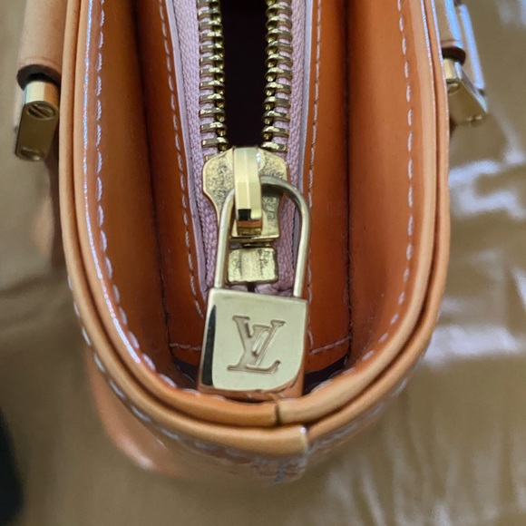 Vernis LV - Picture 9 of 14